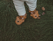 Load image into Gallery viewer, Donsje Spark Classic Shoes - Tiger
