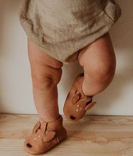 Load image into Gallery viewer, Donsje Spark Classic Shoes - Deer