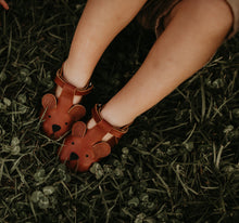 Load image into Gallery viewer, Donsje Spark Classic Shoes - Bear
