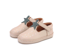 Load image into Gallery viewer, Donsje Bowi Shoes - Strawberry (Kids' Size)