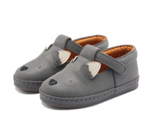 Load image into Gallery viewer, Donsje Xan Special Shoes - Wolf (Kids' Size)