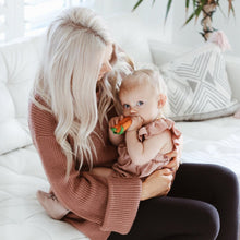 Load image into Gallery viewer, Oli & Carol Cathy the Carrot Teether & Bath Toy