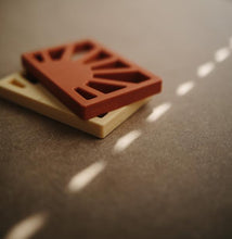 Load image into Gallery viewer, Mushie Sun Teether - Clay