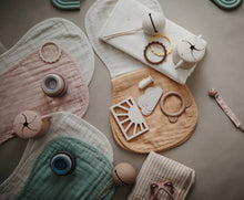 Load image into Gallery viewer, Mushie Muslin Burp Cloth Organic Cotton 2-Pack - Blush/Fog