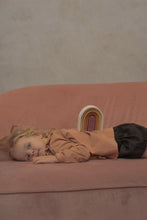 Load image into Gallery viewer, Raduga Grëz Oval Rainbow