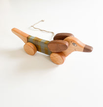 Load image into Gallery viewer, Friendly Toys Dachshund Pull Toy (Green)