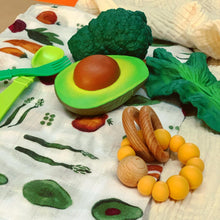 Load image into Gallery viewer, Oli & Carol Arnold the Avocado Teether & Bath Toy
