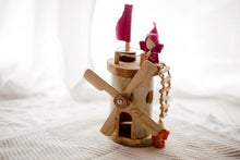 Load image into Gallery viewer, QToys Wooden Windmill