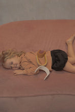 Load image into Gallery viewer, Raduga Grëz Oval Rainbow