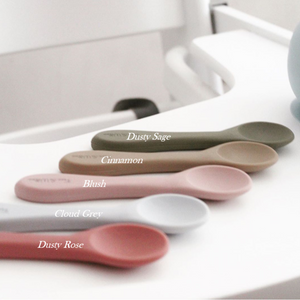 Foxx & Willow All Silicone Spoon - Cinnamon