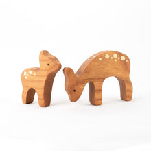 Load image into Gallery viewer, Mikheev Wooden Deer with Fawn
